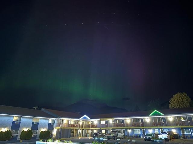 Valemount Vacation Inn Exterior foto